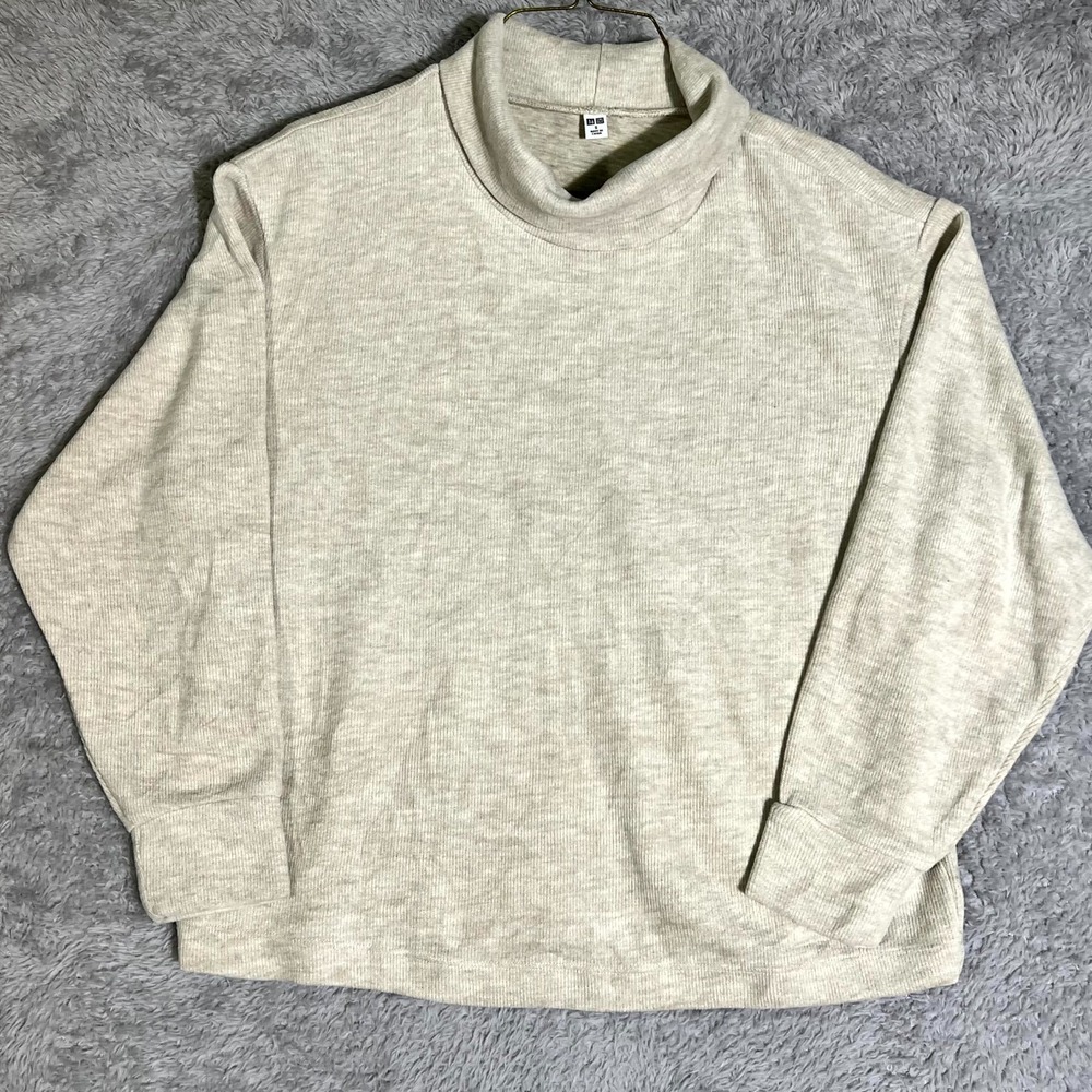 Uniqlo Sweater Womens Small Beige Turtleneck Soft Knit Long Sleeve Pullover
